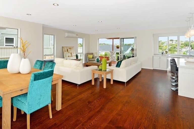 Photo of property in 20 Remuremu Street, Long Bay, Auckland, 0630