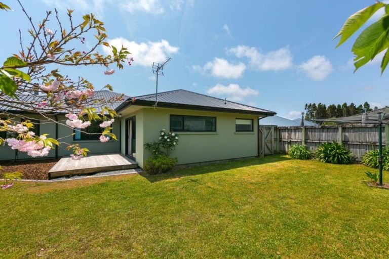 Photo of property in 69d Karamea Street, Whalers Gate, New Plymouth, 4310