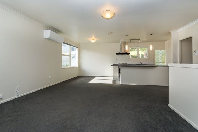 Photo of property in 62 Stott Avenue, Birkdale, Auckland, 0626
