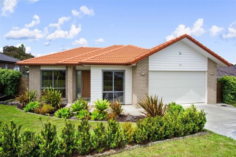 Photo of property in 8 Jezero Drive, Massey, Auckland, 0614