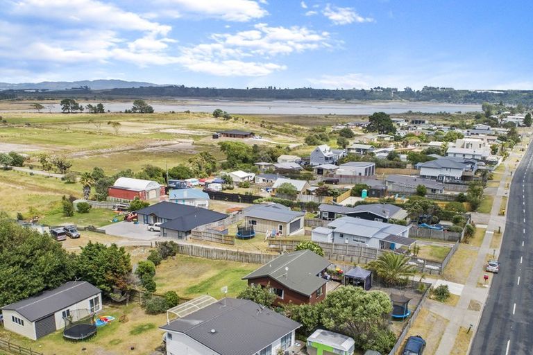 Photo of property in 430 Pukehina Parade, Pukehina, Te Puke, 3189