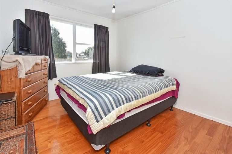 Photo of property in 73 Beeston Crescent, Manurewa, Auckland, 2102
