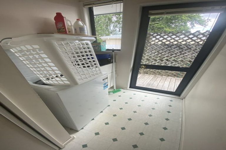 Photo of property in 4 Roach Street, Maeroa, Hamilton, 3200