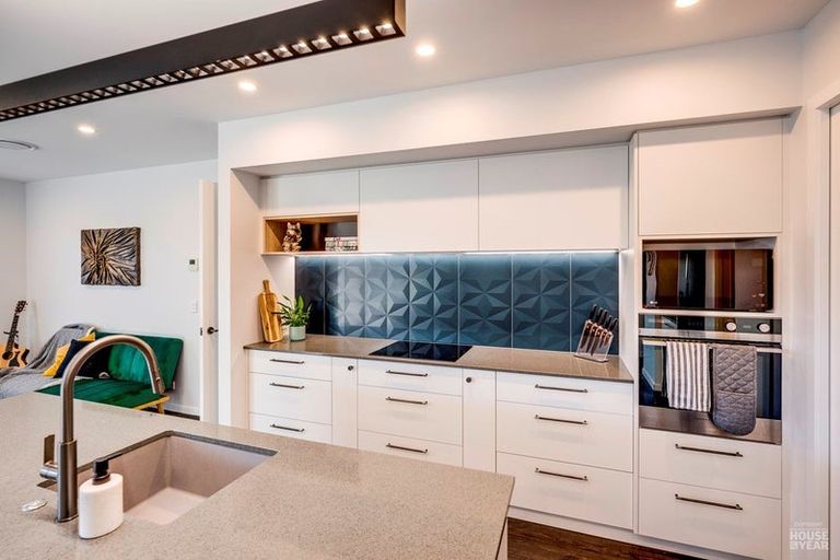 Photo of property in 52 Kenny Road, Te Awa, Napier, 4110