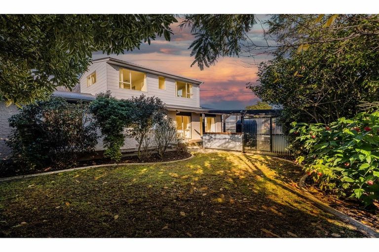 Photo of property in 18 Pateke Place, Bromley, Christchurch, 8062