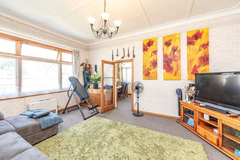Photo of property in 1 Parkes Avenue, Saint Johns Hill, Whanganui, 4501