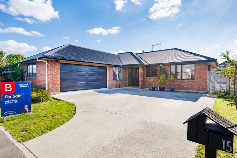 Photo of property in 15 Orlando Way, Kelvin Grove, Palmerston North, 4414