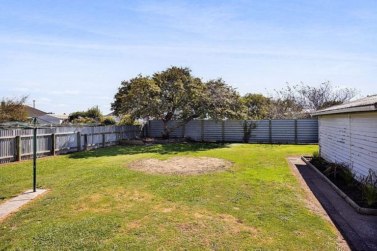 Photo of property in 8 Pacey Avenue, Hawera, 4610