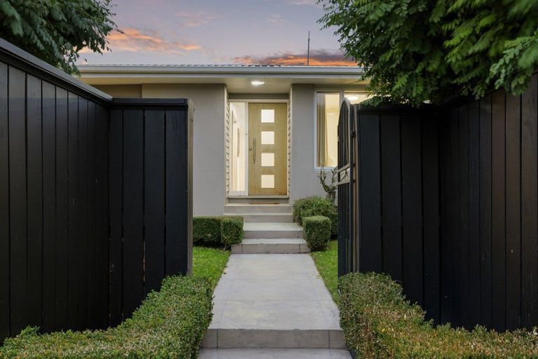 Photo of property in 16 O'halloran Drive, Halswell, Christchurch, 8025