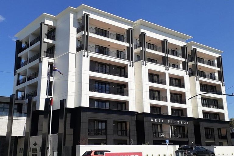 Photo of property in West Fitzroy, 4g/66 Armagh Street, Christchurch Central, Christchurch, 8013