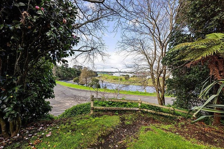 Photo of property in 7 Raiomiti Street, Fitzroy, New Plymouth, 4312