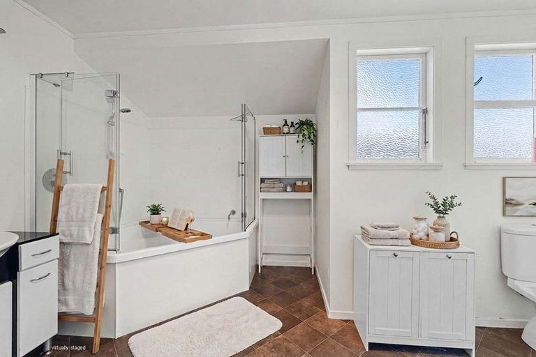 Photo of property in 171 Powderham Street, New Plymouth, 4310