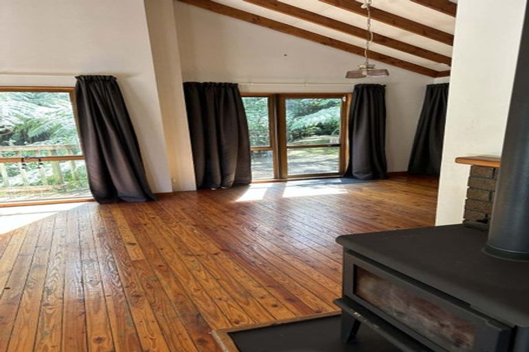 Photo of property in 20a Onehuka Road, Tirohanga, Lower Hutt, 5010