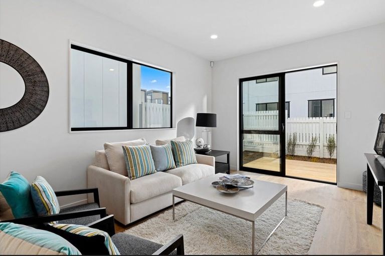 Photo of property in 26 Bristol Freighter Road, Hobsonville, Auckland, 0616