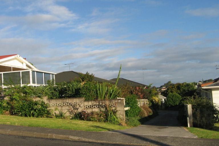 Photo of property in 1/5 Anne Road, Hillcrest, Auckland, 0627
