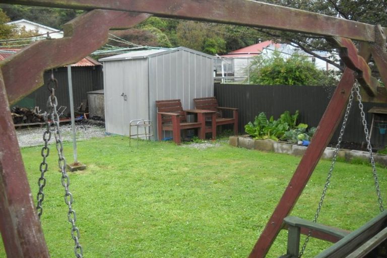 Photo of property in 12 Murray Street, Greymouth, 7805