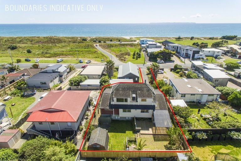 Photo of property in 1012b Papamoa Beach Road, Papamoa Beach, Papamoa, 3118