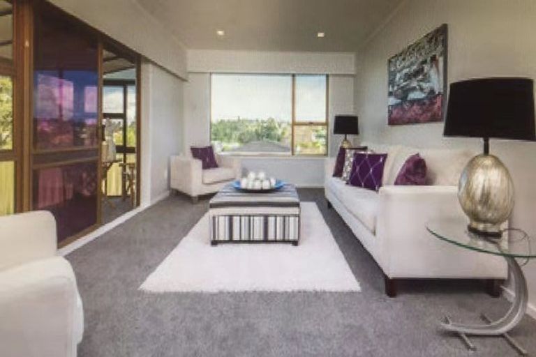 Photo of property in 76 Weatherly Road, Torbay, Auckland, 0630