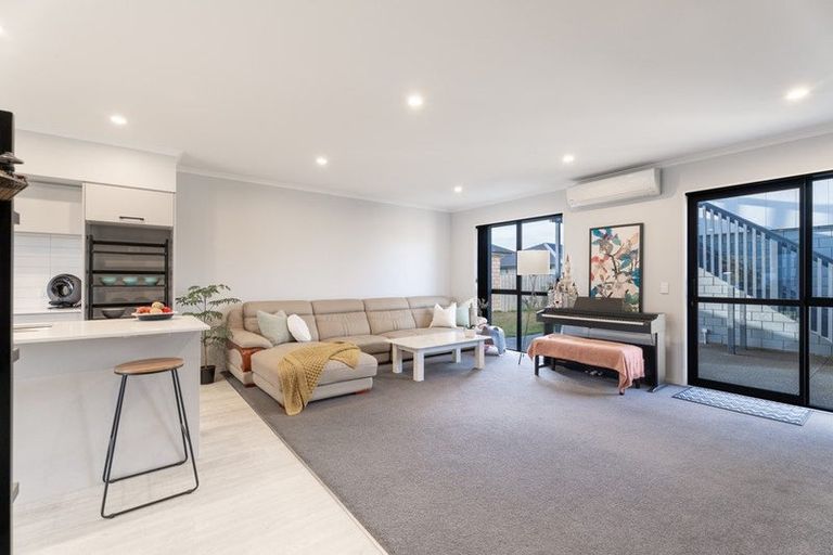 Photo of property in 20 George West Square West, Wigram, Christchurch, 8025
