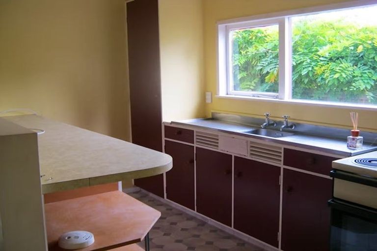 Photo of property in 41 Weston Avenue, Roslyn, Palmerston North, 4414