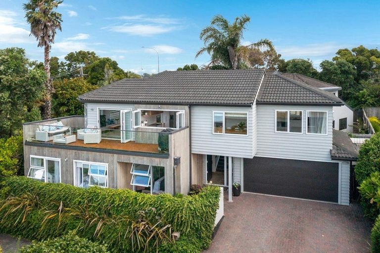 Photo of property in 93 Hastings Road, Mairangi Bay, Auckland, 0630