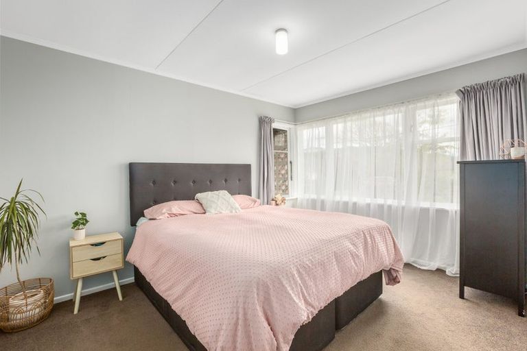 Photo of property in 5 Dunn Street, Wainuiomata, Lower Hutt, 5014