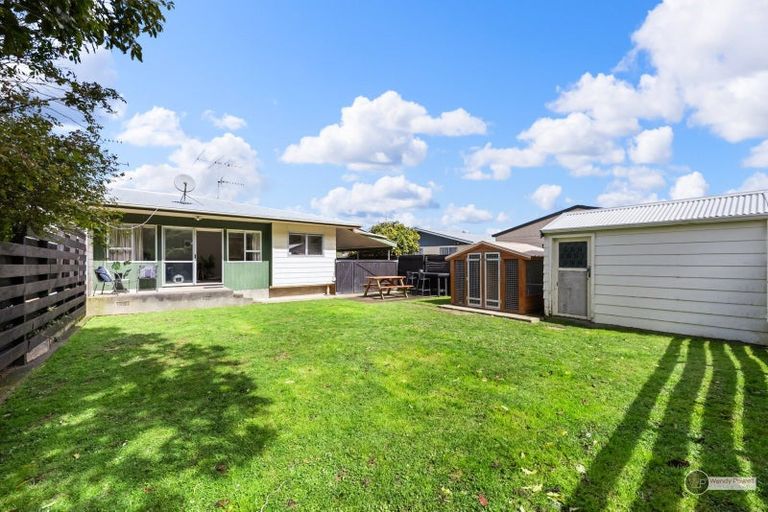 Photo of property in 1/27 Larchmont Grove, Totara Park, Upper Hutt, 5018