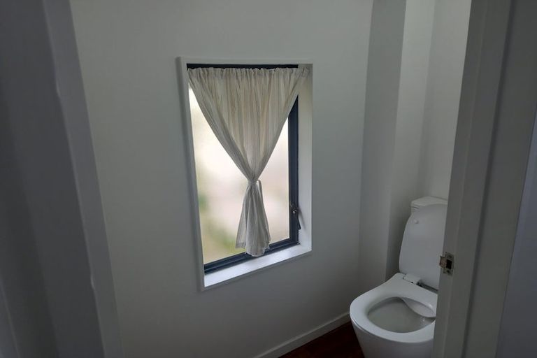 Photo of property in 2/74 Waiwhetu Road, Waiwhetu, Lower Hutt, 5010