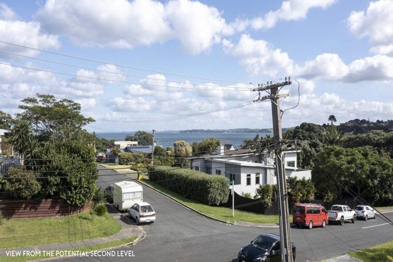 Photo of property in 4a Tiri Road, Manly, Whangaparaoa, 0930