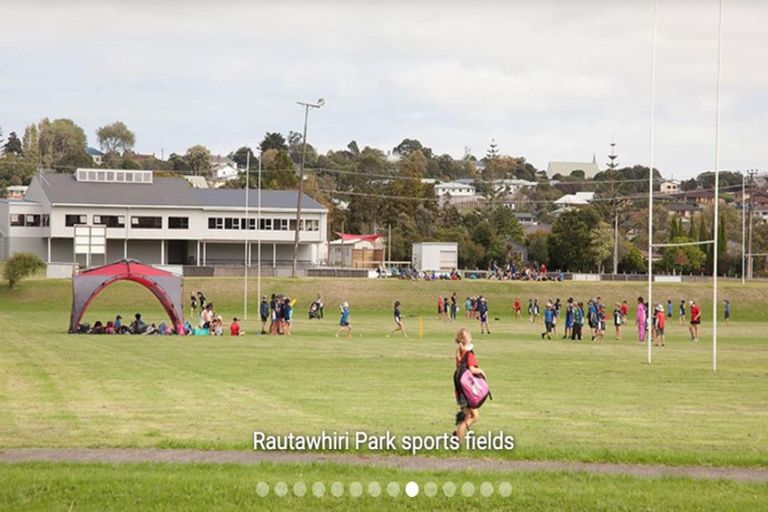 Photo of property in 18 Minerva Avenue, Helensville, 0800