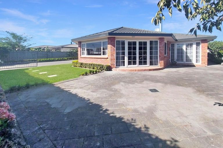 Photo of property in 1 Pukekura Place, Taradale, Napier, 4112