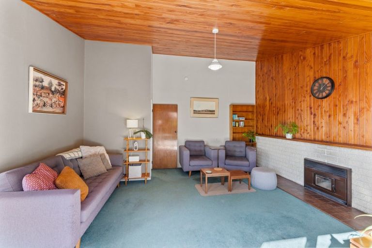 Photo of property in 65 Aorangi Road, Paraparaumu, 5032