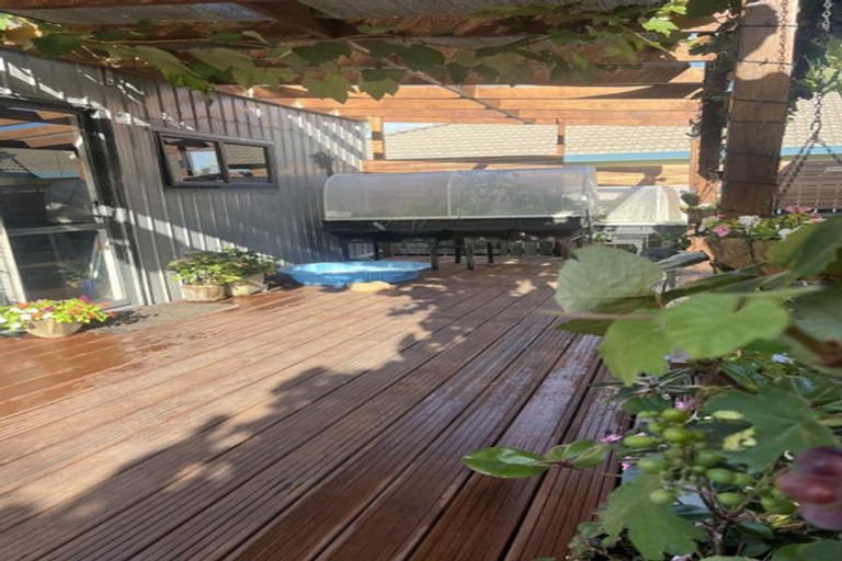 Photo of property in 42 Corinth Grove, Papamoa Beach, Papamoa, 3118