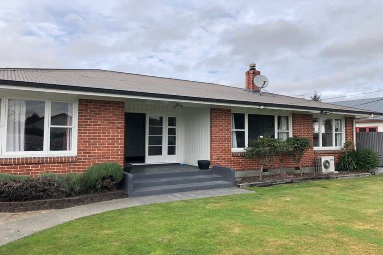 Photo of property in 18 Oxford Street, Hampstead, Ashburton, 7700