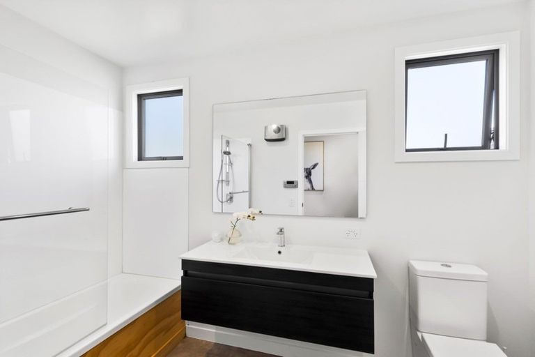 Photo of property in 3 Caithness Court, Jacks Point, Queenstown, 9371