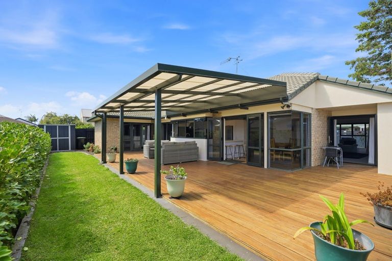 Photo of property in 1 Pembroke Drive, Bethlehem, Tauranga, 3110