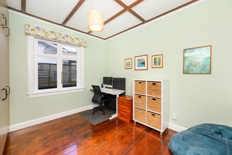 Photo of property in 90 Limbrick Street, Terrace End, Palmerston North, 4410