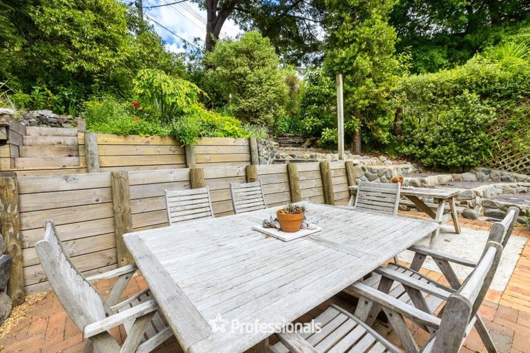 Photo of property in 43 Wyndham Road, Pinehaven, Upper Hutt, 5019