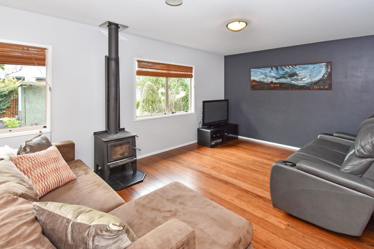 Photo of property in 105a West Street, Pukekohe, 2120