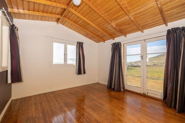 Photo of property in 102 Ruffell Road, Tarras, Cromwell, 9383