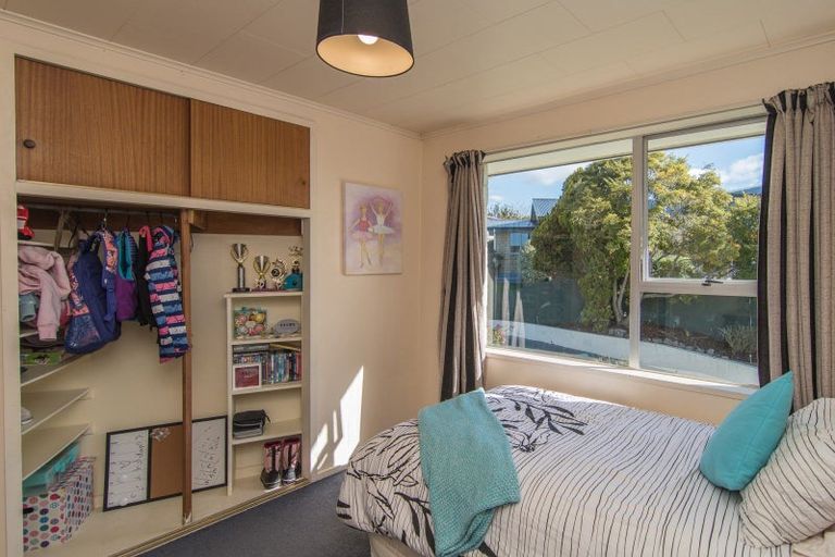 Photo of property in 16 Godley Place, Oceanview, Timaru, 7910