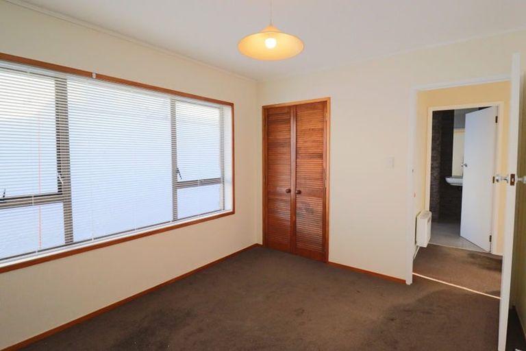 Photo of property in 55 Dignan Street, Point Chevalier, Auckland, 1022