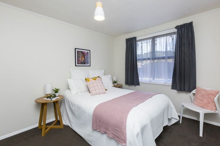 Photo of property in 18 Mary Crescent, Elderslea, Upper Hutt, 5018