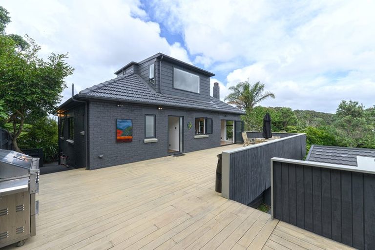 Photo of property in 441 Titirangi Road, Titirangi, Auckland, 0604