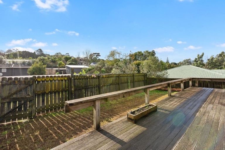 Photo of property in 16 Fitzwilliam Drive, Torbay, Auckland, 0630