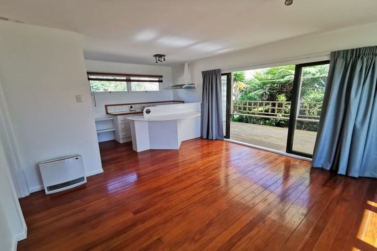 Photo of property in 55 Crows Road, Swanson, Auckland, 0614