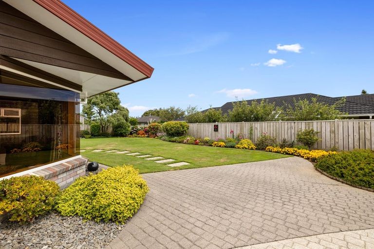 Photo of property in 3c Larsen Place, Merrilands, New Plymouth, 4312