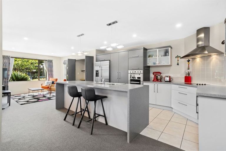 Photo of property in 18 Country Palms Drive, Halswell, Christchurch, 8025
