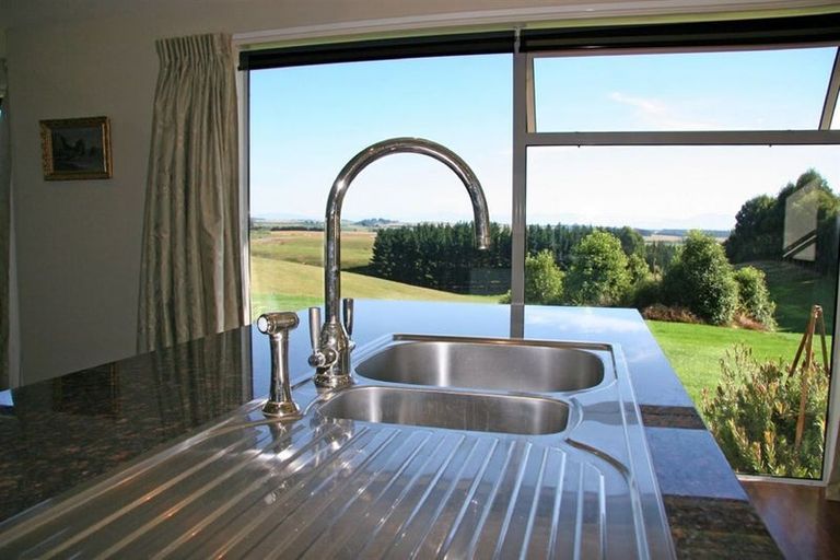 Photo of property in 224 Spur Road, Hadlow, Timaru, 7975