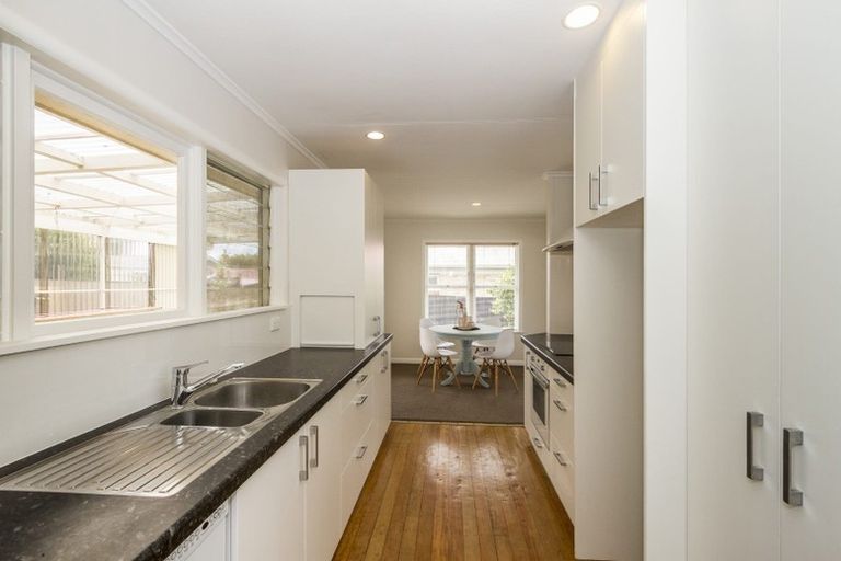 Photo of property in 73a Wellington Street, Pukekohe, 2120